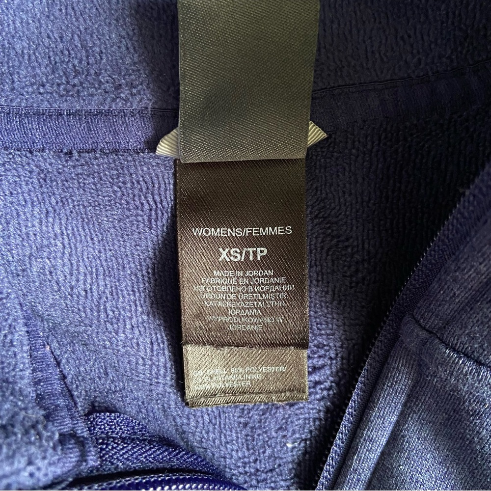 North Face Sweater - Picture 3 of 5